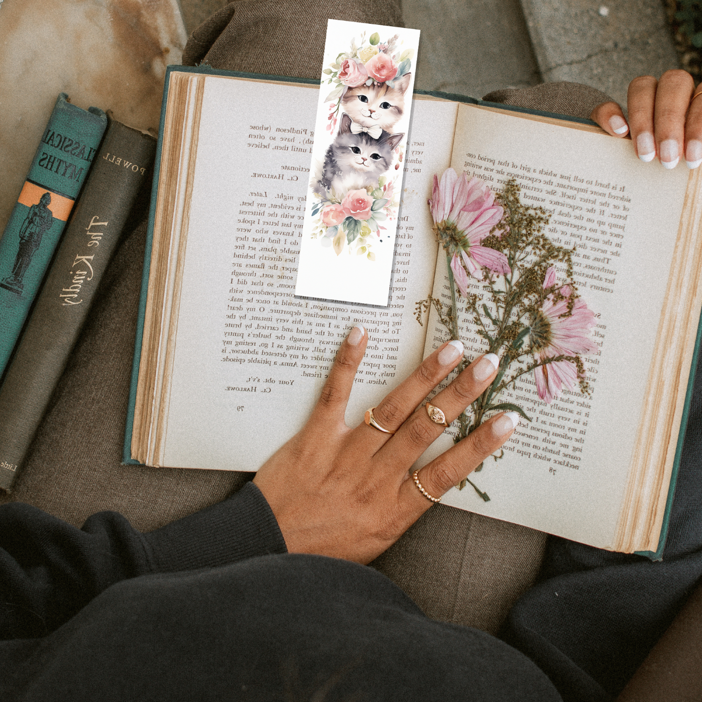 Cat Metal Bookmark with Colored Tassel